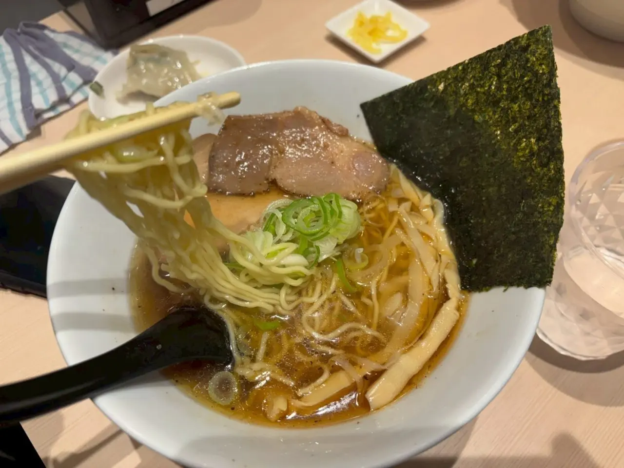 あごだしらーめん醤油