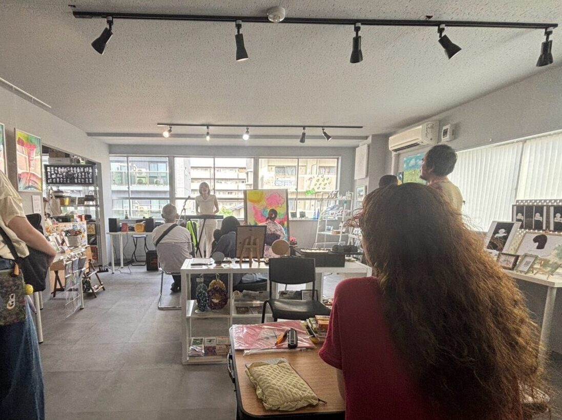 Art gallery 匙